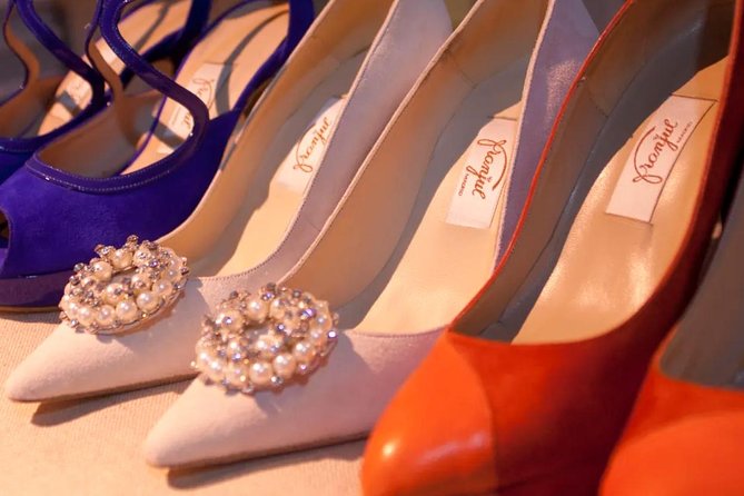 Personalized Shopping Tour in Madrid - Barrio De Las Letras