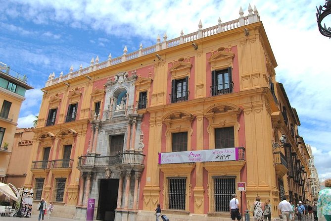 Picasso Roots Private Walking Tour in Central Malaga - Discovering the Municipal Museum