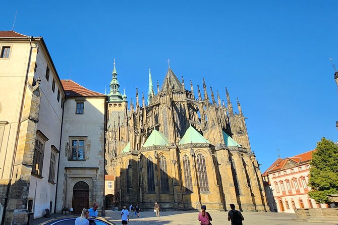Prague Castle Private Walking Tour - Meeting Point Details
