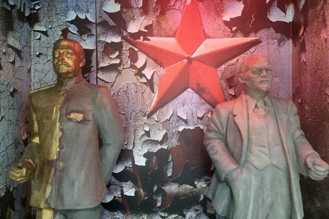 Prague Communism Tour With Visit of Communism Museum - Key Historical Events