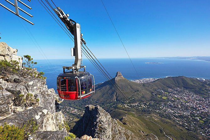 Private 2-Day Cape Town Highlights: Robben Island,Table Mountain Tickets & Wine - Ascending Table Mountain