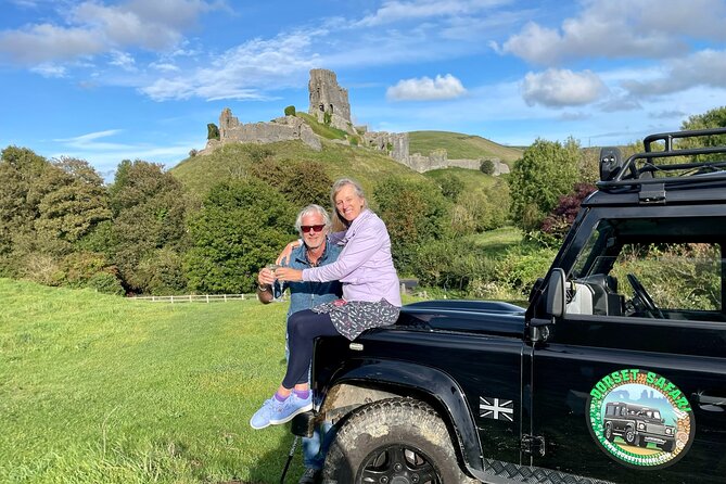 Private 4x4 Jeep Safari to Stonehenge Salisbury and New Forest - Discovering Salisbury Cathedrals Architectural Marvels