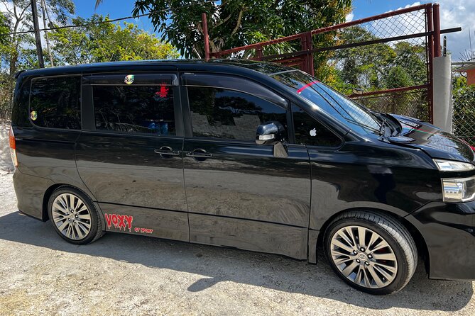 Private Airport Transfer From MBJ to Negril or Ocho Rios - Pickup and Drop-off