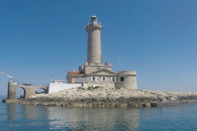 Private Boat Tour With Captain in Medulin - Meeting and Pickup