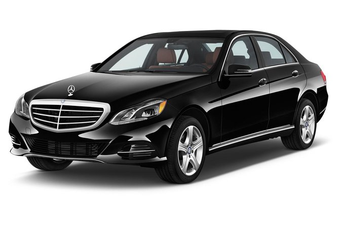 Private Business Class Airport Transfer From Keflavik International Airport - Transfer Service Overview