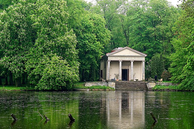 Private Day Trip From Warsaw: Łowicz Mazovian Countryside - Visiting the Łowicz Open-Air Museum