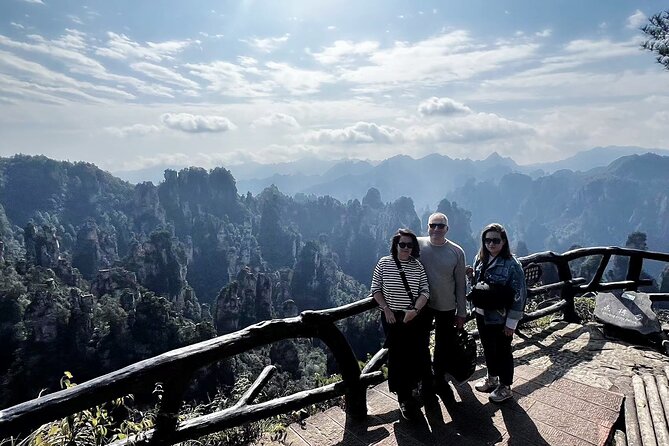 Private Day Trip to Avatar Mountain & Glass Bridge With Lunch - Meeting and Pickup Details