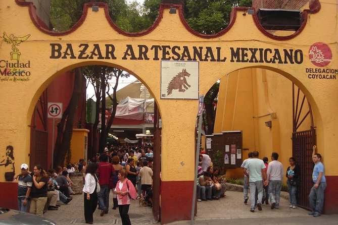 Private From Mexico City: Coyoacan & Frida Kahlo Museum & Xochimilco - Pickup Information