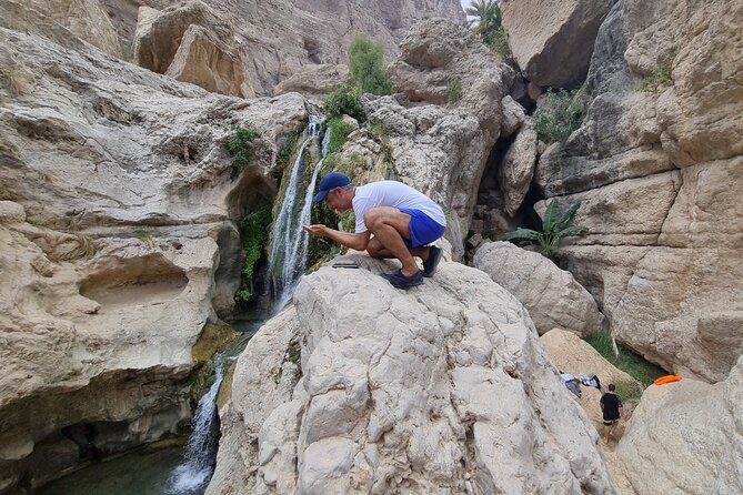 Private Full-Day Wadi Tiwi and Bimmah Sinkhole Tour From Muscat - Inclusions and Amenities