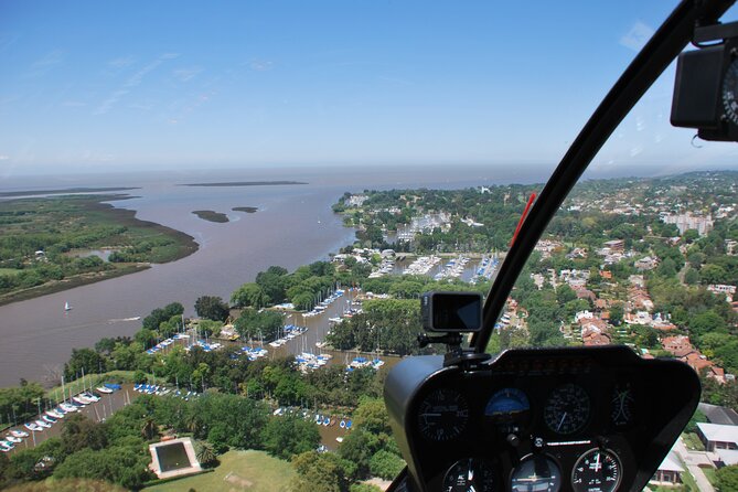 Private Helicopter Flight Over Northern Buenos Aires for 3 People - Meeting Details