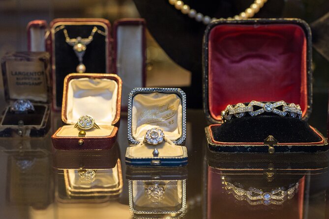 Private Jewellery Walking Tour in the Fashion District - Meeting and End Points