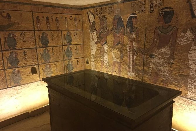 Private Luxor Day-( Kings Valley, Hatshipsut Temple, Memnon, Karnak Temples) - Exploring Hatshepsut Temple