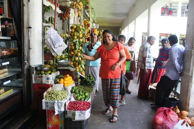 Private Market Visit and Cooking Class With Private Transfers From Kandy Hotels - Pickup and Meeting Details