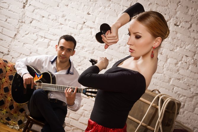 Private Night Route Through the Jewish Quarter of Seville and Flamenco Show. - Tour Highlights and Inclusions