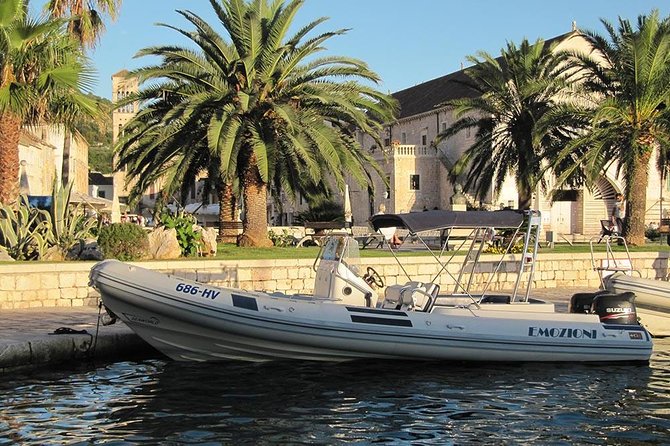 Private Speedboat Transfer to Hvar Town From Split Airport - Included in the Transfer