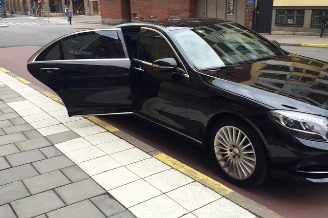 Private Toronto Departure Transfer - Hotel/Accommodation to Pearson Airport - Included Services