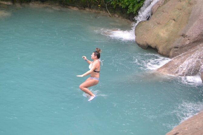Private Tour From Montego Bay to Ocho Rios Blue Hole Tubing and Shopping - Participant Requirements