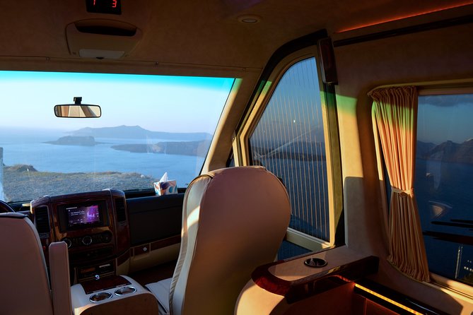 Private Transfer , From or to Santorini Airport / Port / Hotel - Pickup and Drop-off
