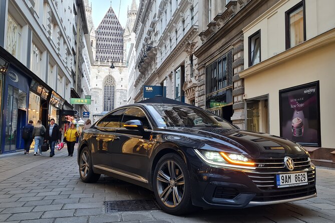 Private Transfer From Prague to Passau With Optional Stop - Vehicle and Amenities