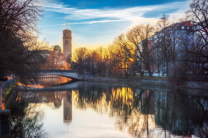 Private Transfer From Salzburg to Munich 2h Stop in Hallein - Pickup and Scheduling