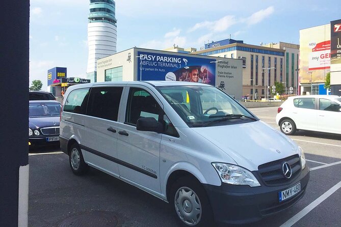Private Transfer From Tbilisi Airport to Tbilisi and Viceversa - Vehicle and Amenities