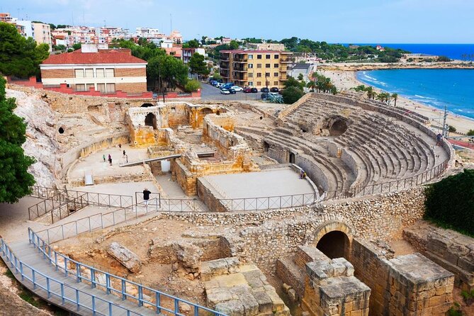 Private Transfer From Valencia to Barcelona With 2-Hour Stop in Tarragona - Tarragona Stopover