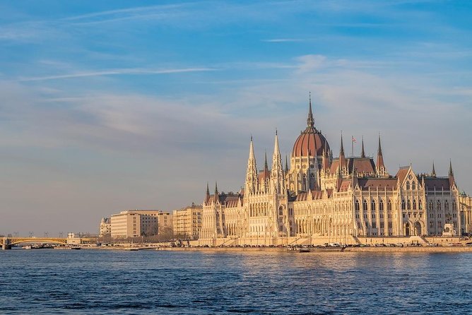 Private Transfer From Venice to Budapest With 2h Sightseeing - Pickup and Drop-off Details