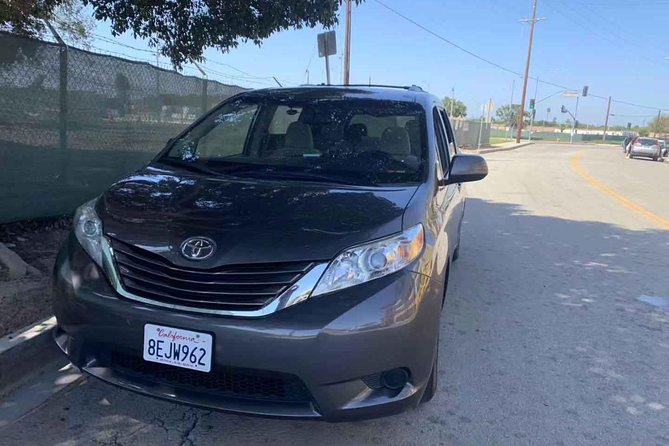 Private Transfer Los Angeles Airport LAX to LA City or Anaheim - Luggage and Seating