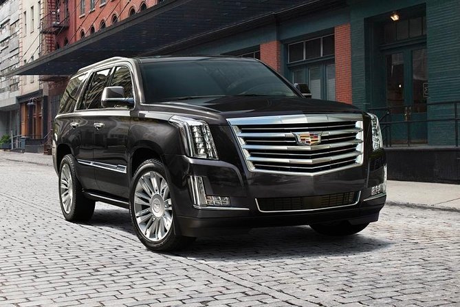 Private Transfer: Toronto to Pearson Airport YYZ in Luxury SUV - Pickup and Drop-off Details