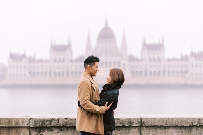 Private Vacation Photography Session With Photographer in Budapest - Meeting and Logistics