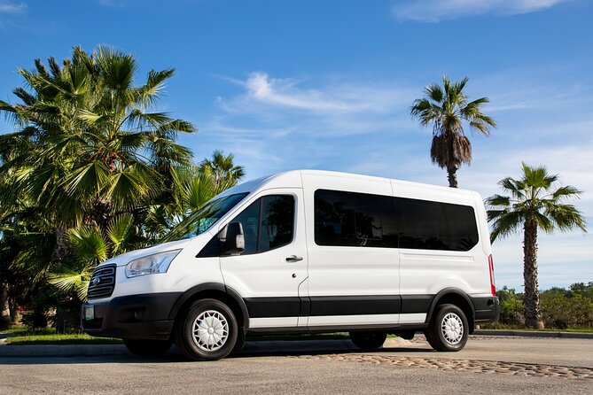 Private VAN Round-Trip From Airport to Cabo San Lucas Pacific - Vehicle and Amenities