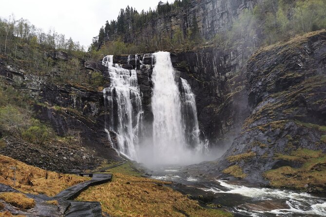 Private Waterfalls and Wonders Tour in Norway - Transportation Details