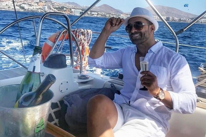 PRIVATE YACHT CHARTER Voyage, Food & Drinks Included! - Meeting and Pickup Details