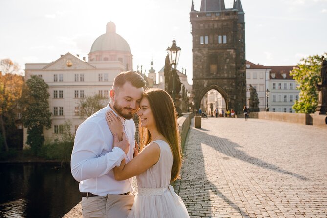 Professional Photoshoot at Charles Bridge Prague - Meeting and Pickup Logistics