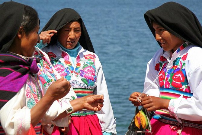 Puno: Discover Its Charms 4 Days and 3 Nights - Floating Islands of Uros