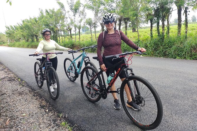 Rainforest Bike Tour in La Fortuna - Inclusions and Equipment
