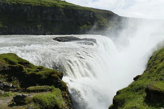 Reykjavik Shore Excursion: The Golden Circle Full Day Tour - Experiencing Thingvellir National Park