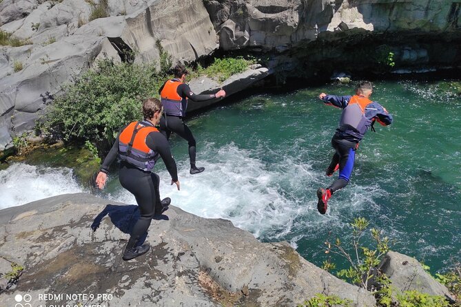 River Jumping Alcantara Gurne - Inclusions