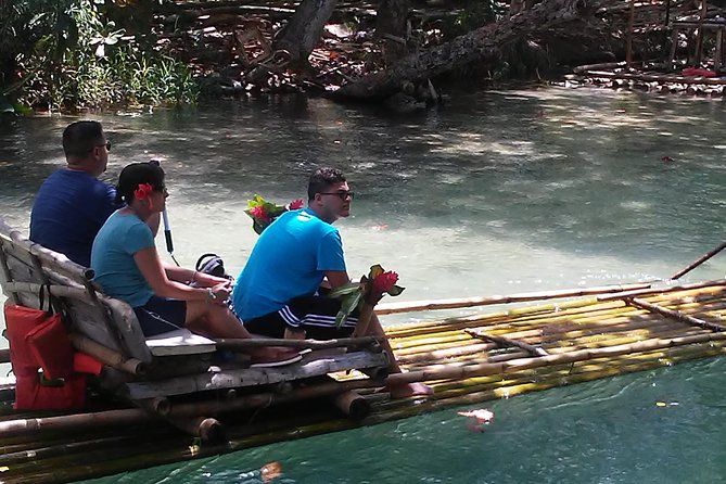 River Rafting | Radeaux | Balsa: Experience the Country Romance - Embracing the Natural Serenity
