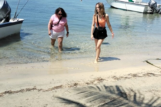 Roatan Monkey Sloth Plus Chocolate and Rum Tasting - Tour Schedule and Availability