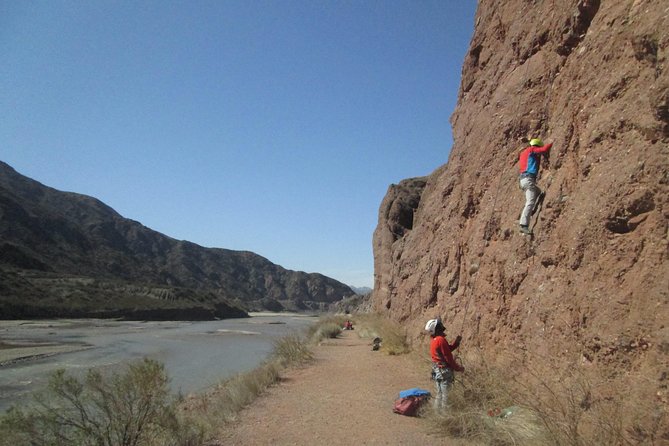 Rock Trip: Climbing in Mendoza: Caheuta - Potrerillos - Safety Equipment Provided