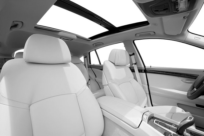 Round Trip Transfer in Private Minivan From-To Tocumen Airport in Playa Blanca - Pickup and Meeting Details