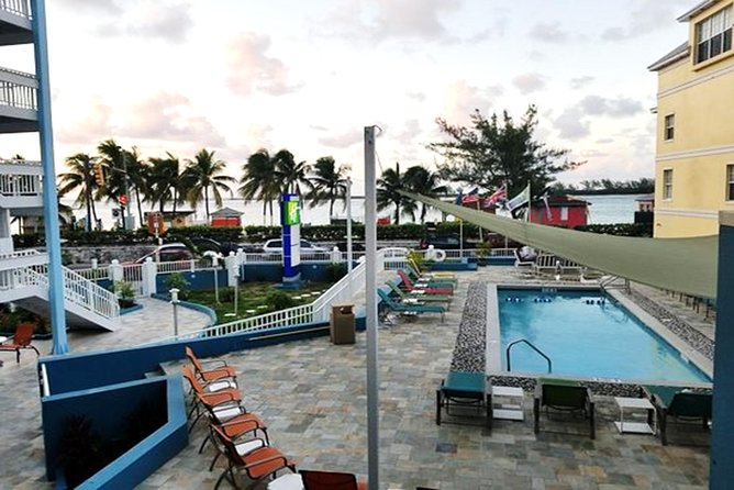 Roundtrip (LPIA) to Magaritaville, Marriott, Holiday Inn, Hilton - Pickup and Drop-off Details