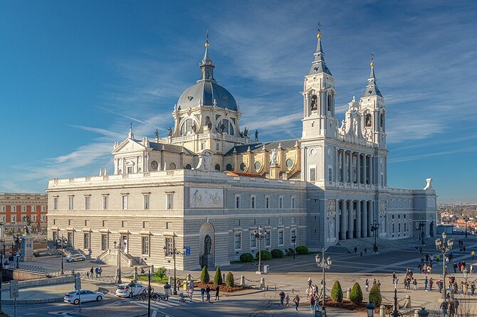 Royal Palace of Madrid and Almudena Cathedral Afternoon Tour - Almudena Cathedrals Architectural Marvels