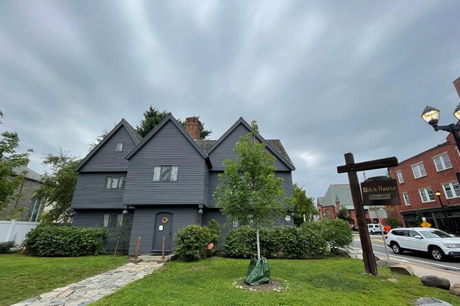 Salem Witch Trials Self Guided Tour With Interactive Trivia Quiz - Exploring Salems Haunted History