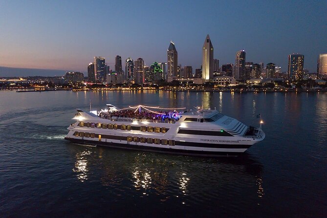 San Diego Christmas Day Dinner Buffet Cruise - Inclusions and Amenities