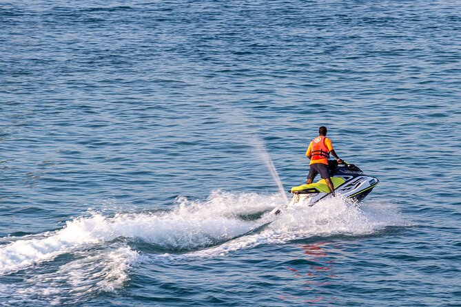 Santorini: Perivolos Beach Jet Ski Rental - Jet Ski Rental Experience