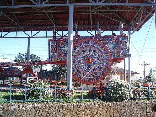 Sarchi Oxcarts & Souvenirs Shopping. Private Tour - Wooden Craft-Making Demonstration
