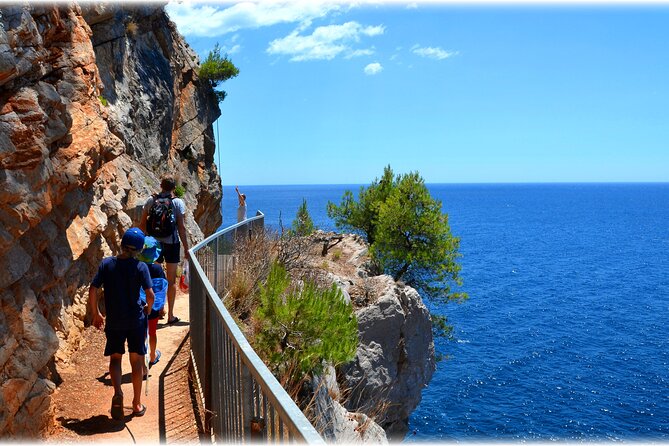 Secret Beach and the Bay of Abandoned Hotels in Dubrovnik - Discovering the Bay of Abandoned Hotels
