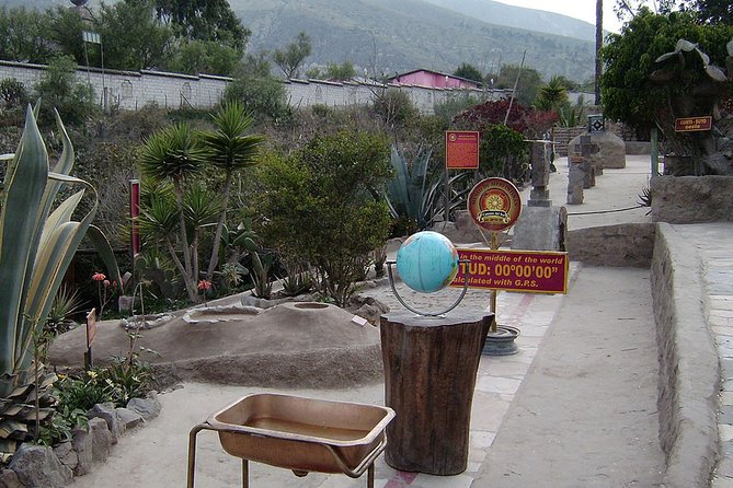 Shared Middle of the World Monument Tour - Meeting and Pickup Details
